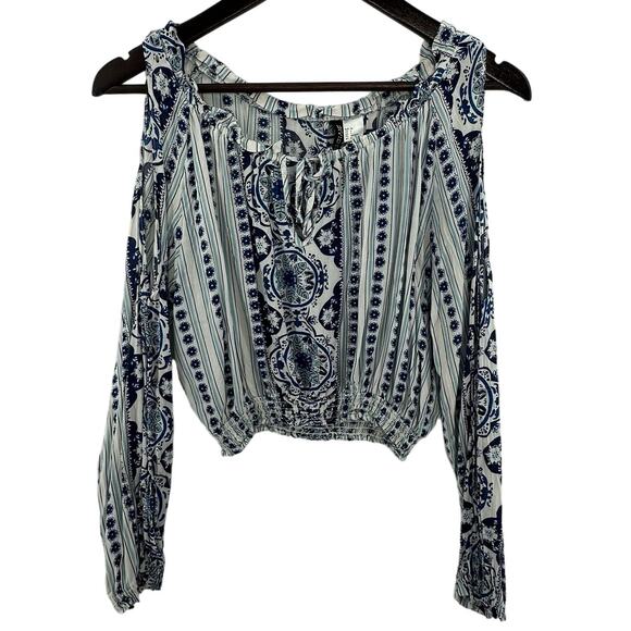 Divided By H&M Cold Shoulder Crop Blouse Size 6 Blue White Bohemian Hippie Y2K - Picture 1 of 3